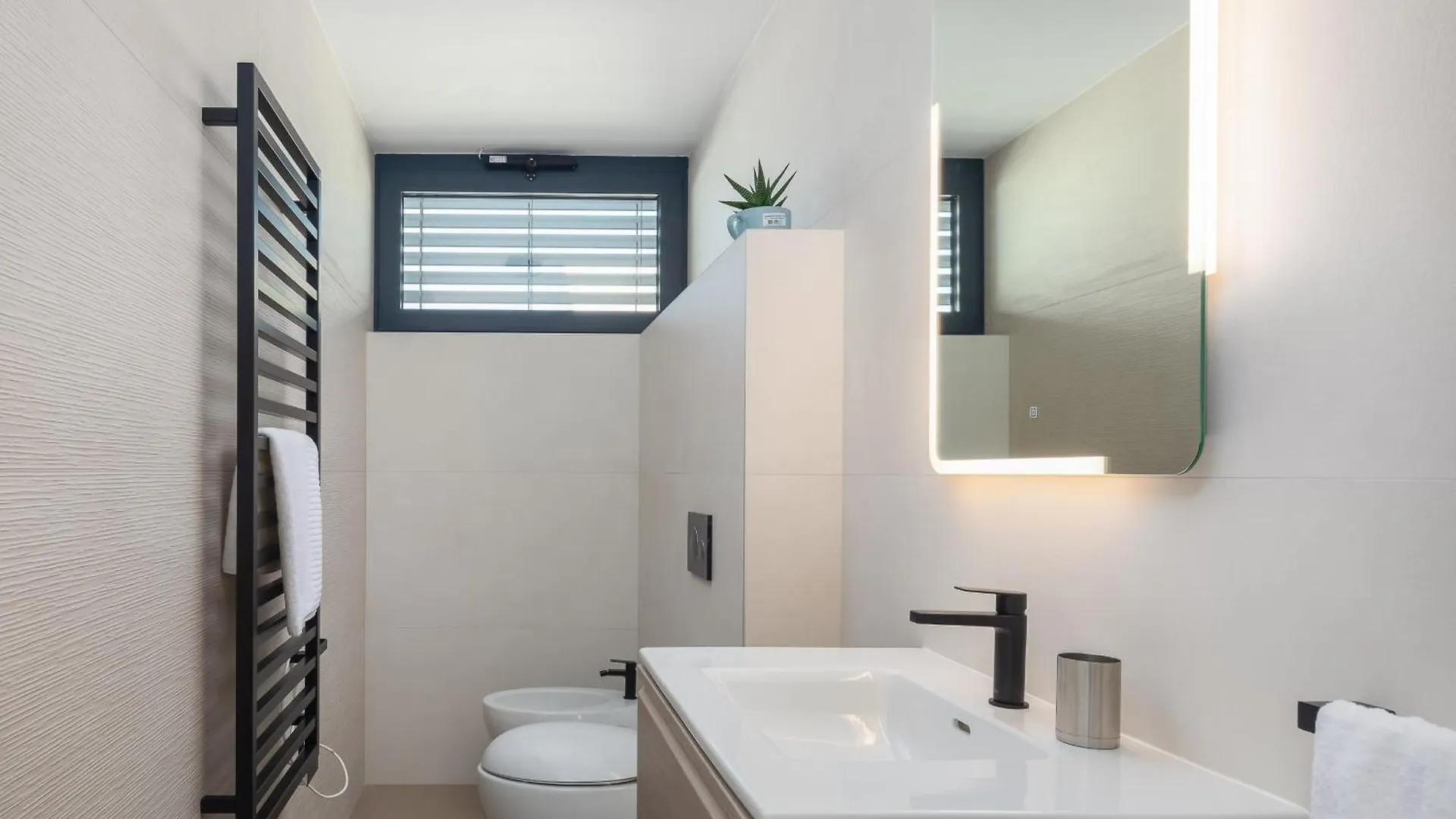 Villa Acacia With Heated Pool Petrcane 0*,