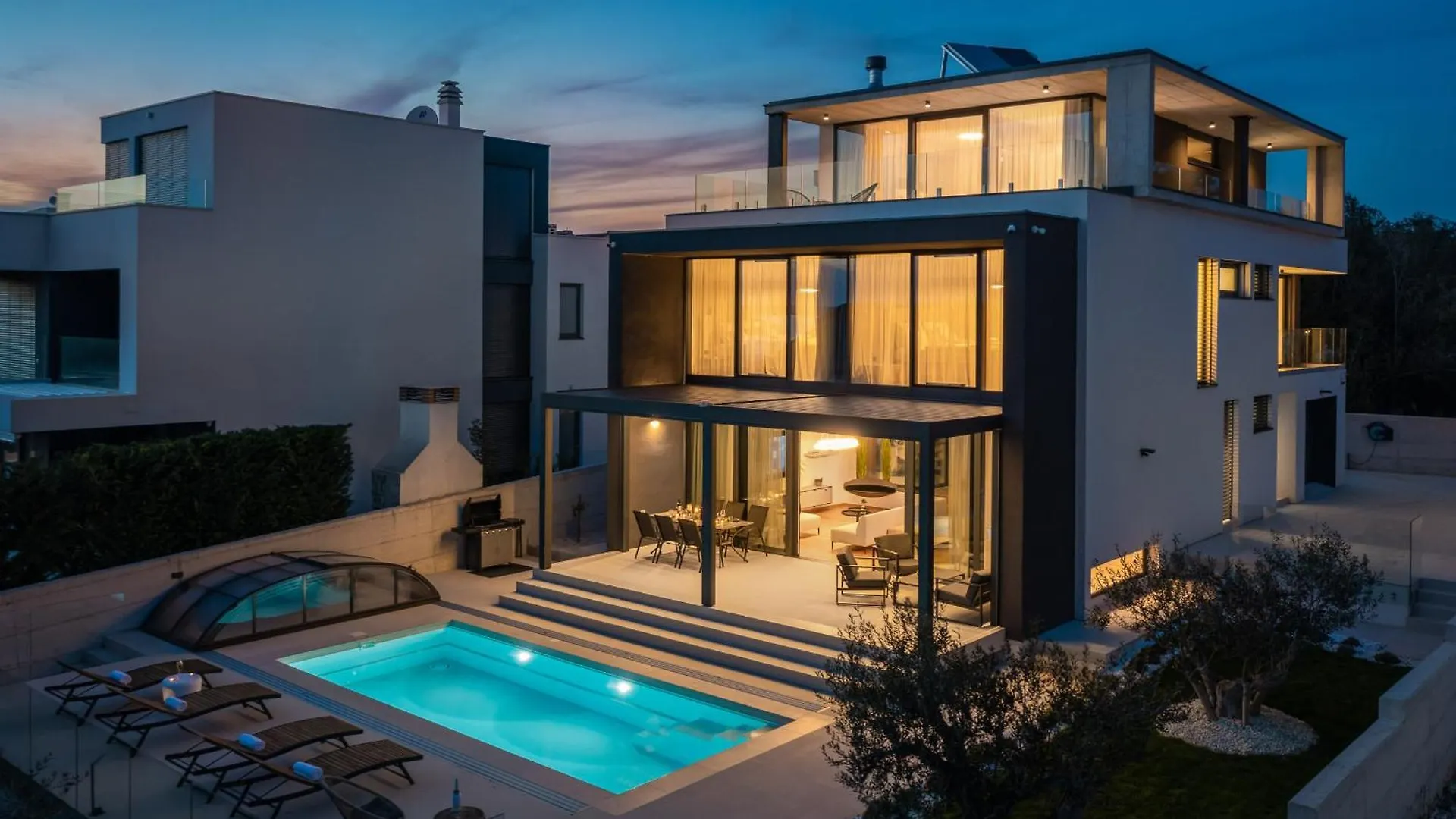 Villa Acacia With Heated Pool Petrcane
