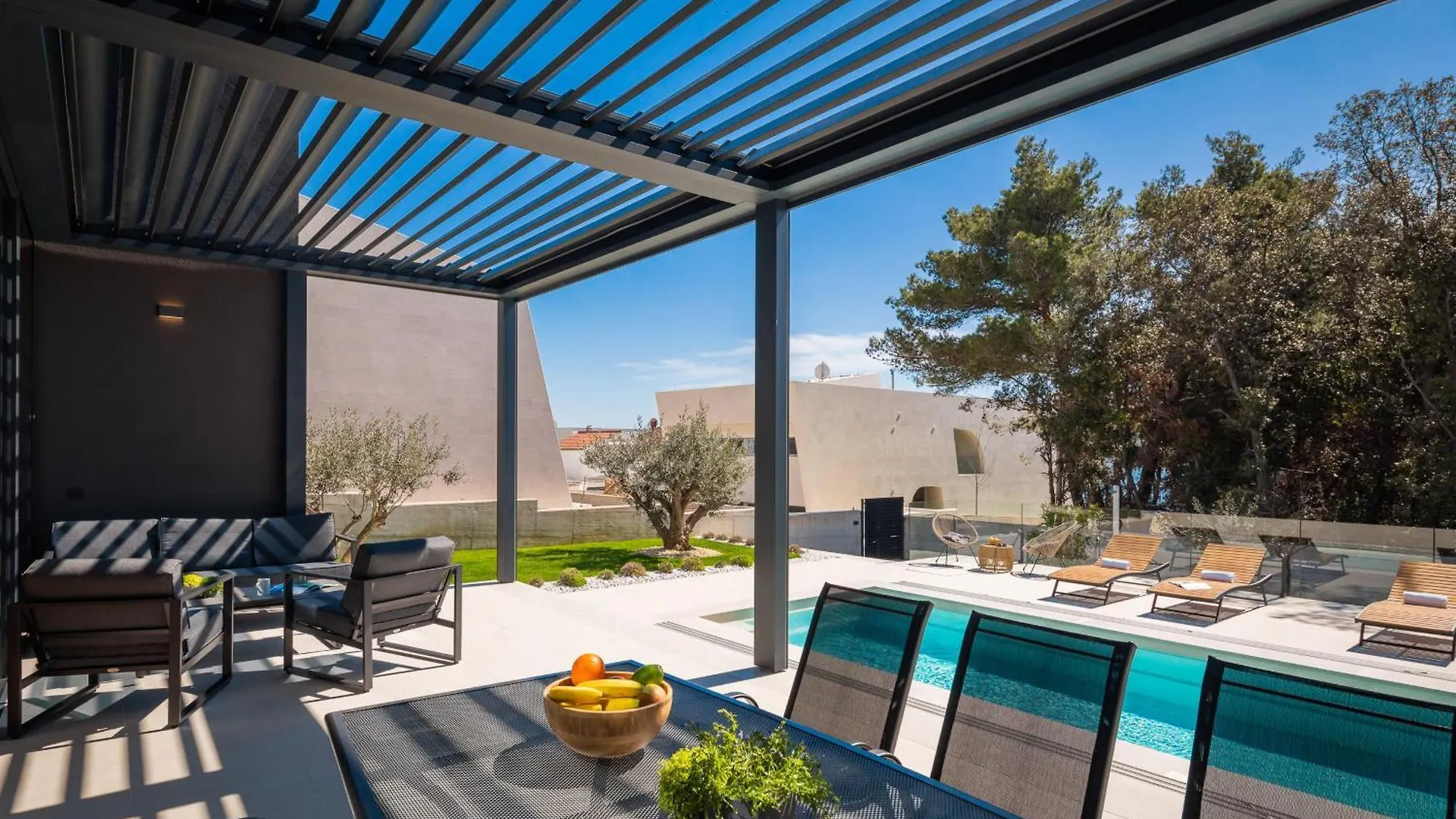 Villa Acacia With Heated Pool Petrcane