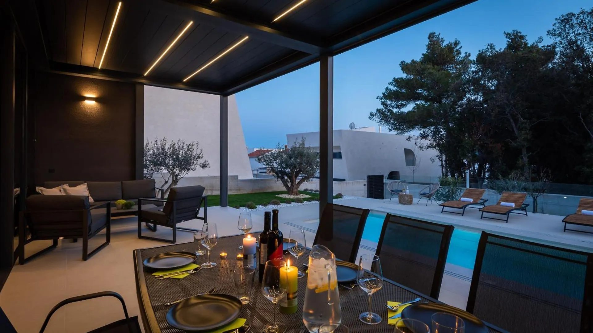 Villa Acacia With Heated Pool Petrcane 0*,  Croatia