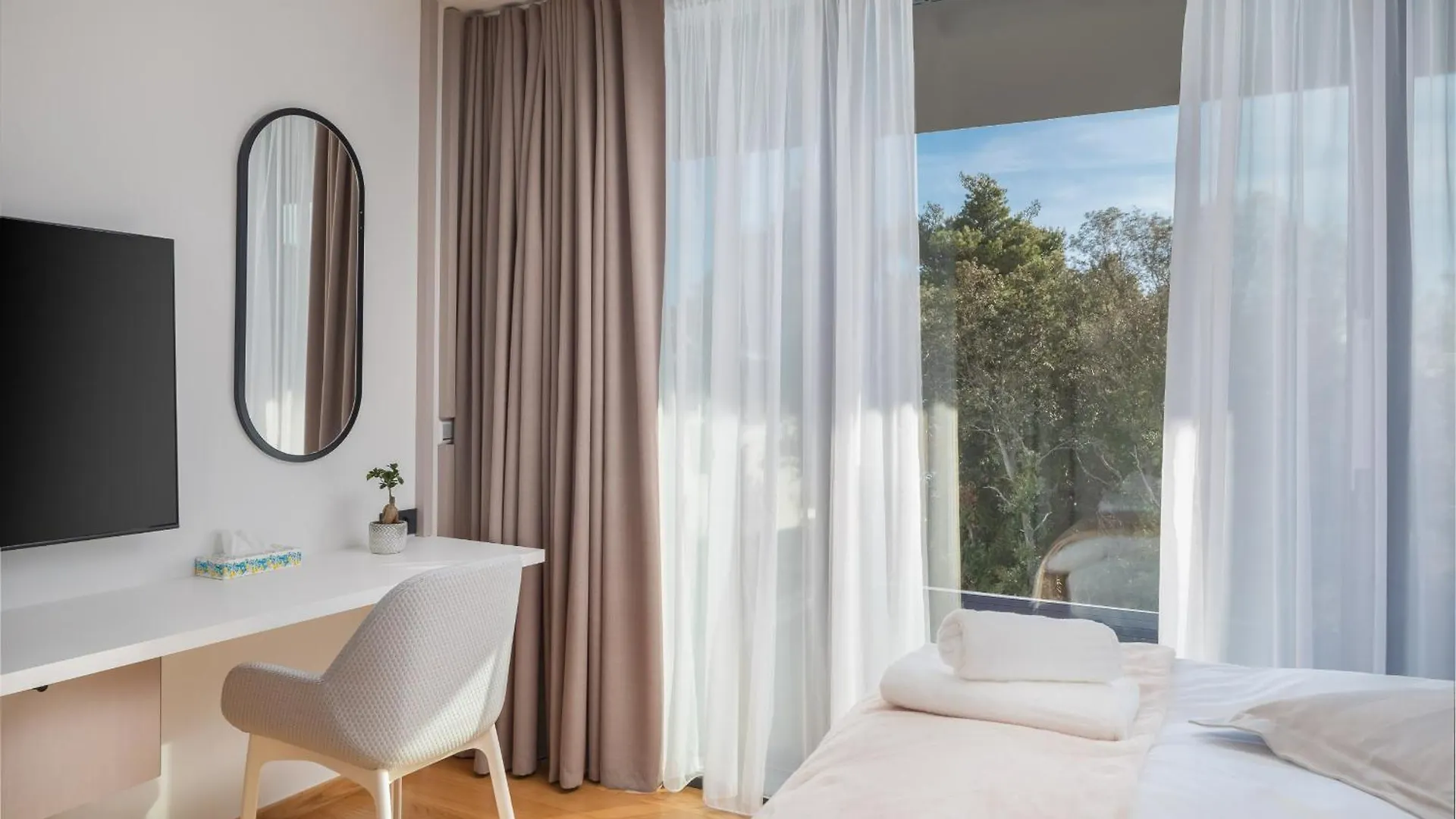 Villa Acacia With Heated Pool Petrcane Croatia